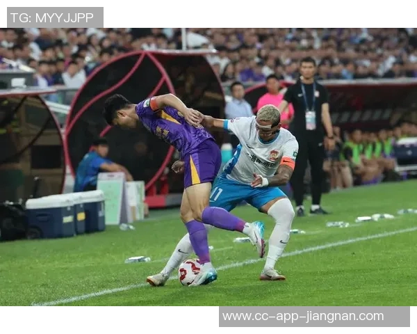 海口冬训热身赛山东泰山与天津津门虎激战成平局双方各取一分